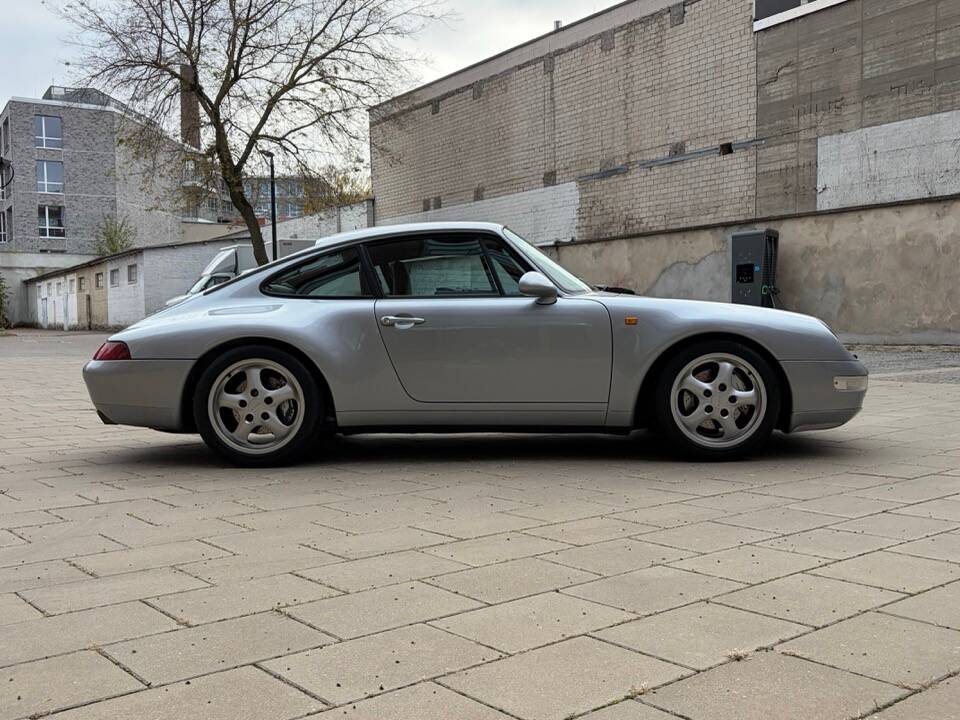 Afbeelding 8/73 van Porsche 911 Carrera 4 (1995)