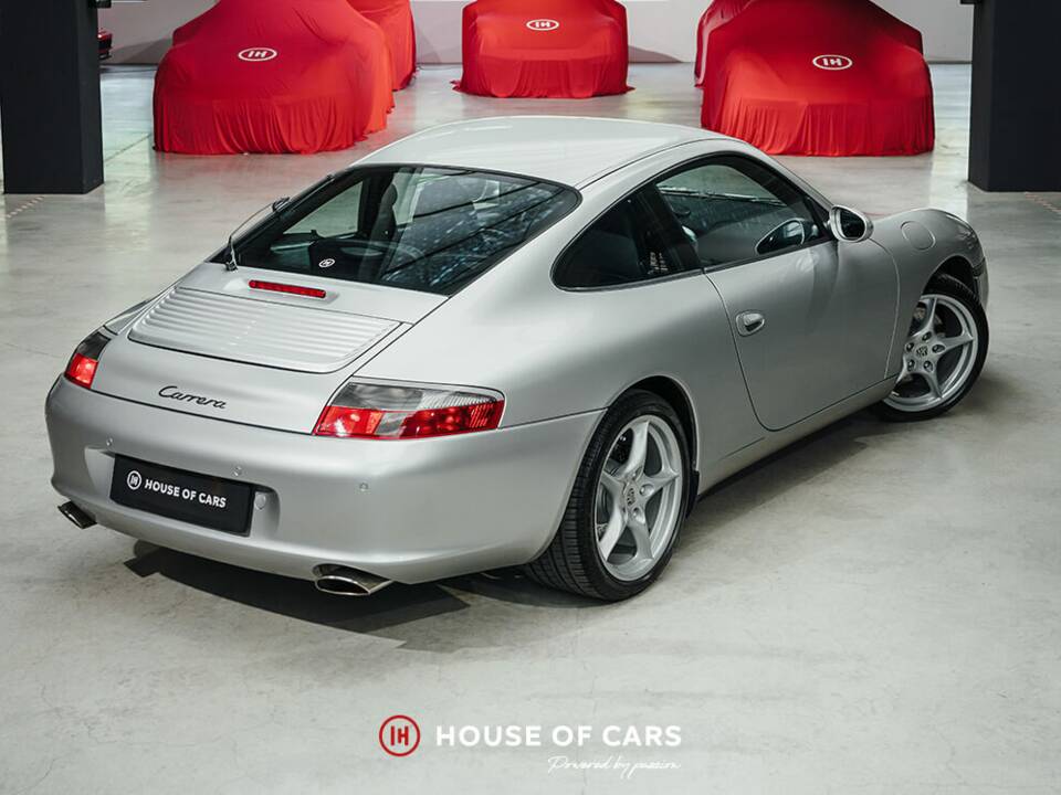 Imagen 7/23 de Porsche 911 Carrera (2002)