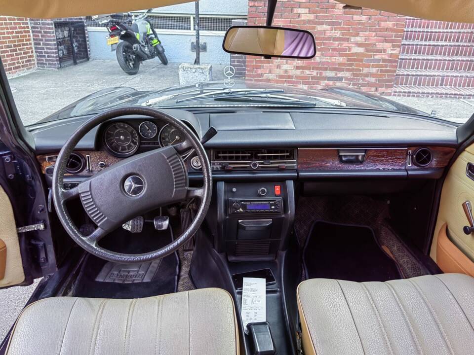 Afbeelding 6/9 van Mercedes-Benz 250 (1970)