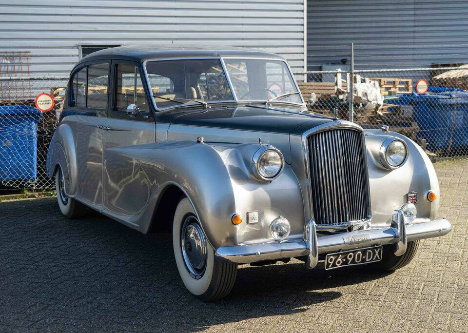 Image 5/8 of Vanden Plas Princess Limousine (1967)