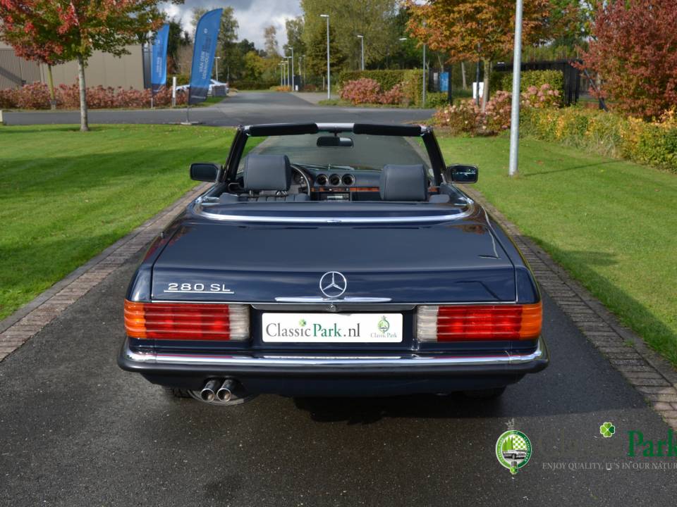 Image 4/43 of Mercedes-Benz 280 SL (1985)