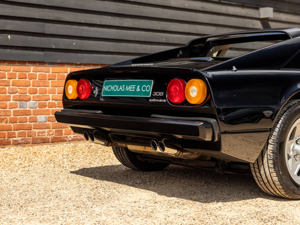 Image 53/80 of Ferrari 308 GTSi Quattrovalvole (1985)