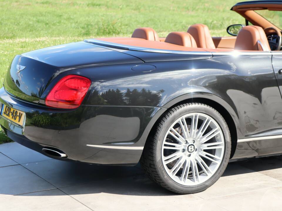 Bild 38/50 von Bentley Continental GTC (2007)