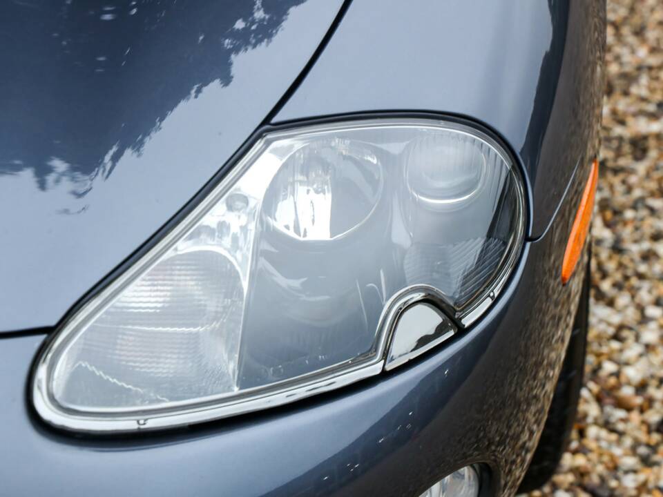 Immagine 21/50 di Jaguar XK8 4.0 (2002)