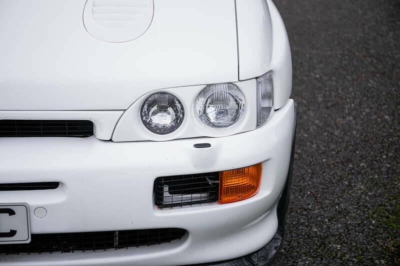 Image 40/41 de Ford Escort RS Cosworth (1992)