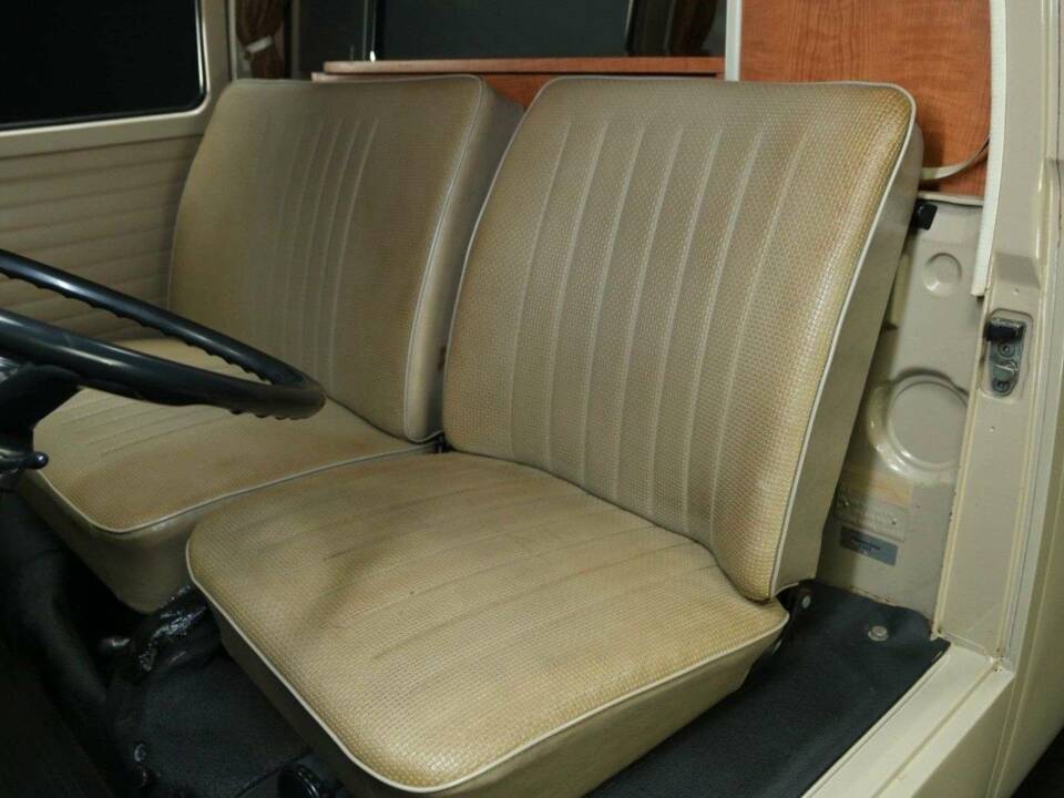 Immagine 12/50 di Volkswagen T2a Westfalia (1969)