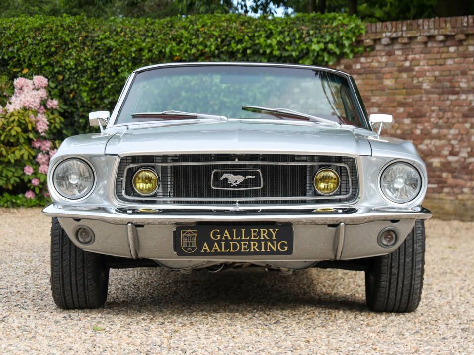 Image 28/50 of Ford Mustang GT (1968)