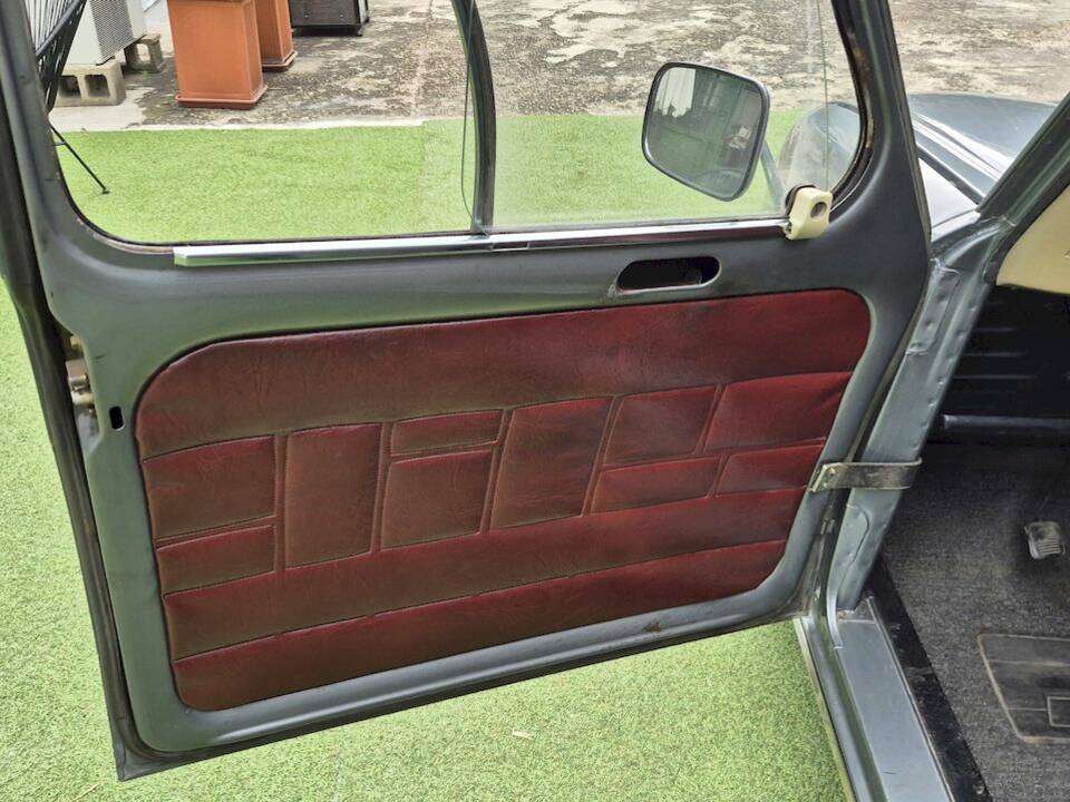Bild 17/54 von Renault R 4 (1972)