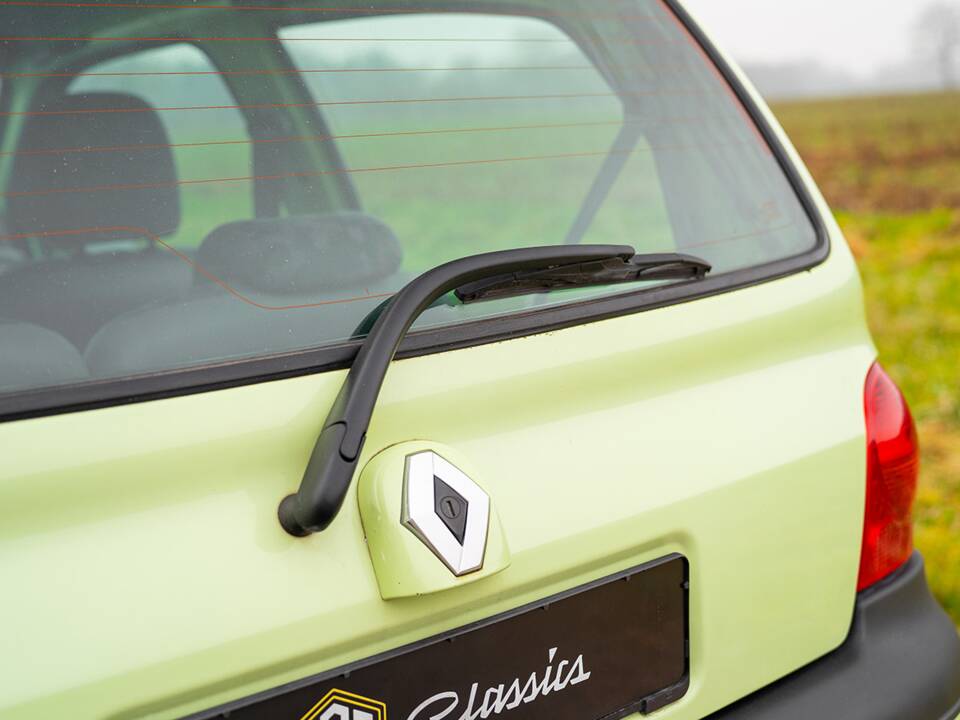 Image 11/36 of Renault Twingo 1.2 16V (2005)