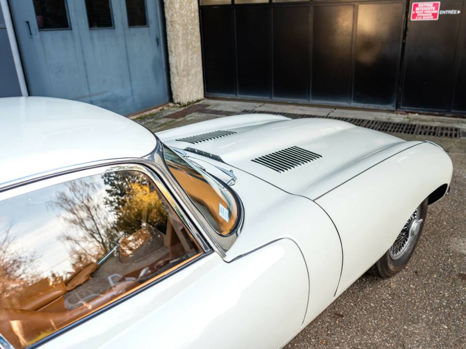 Imagen 20/50 de Jaguar E-Type 4.2 (1965)