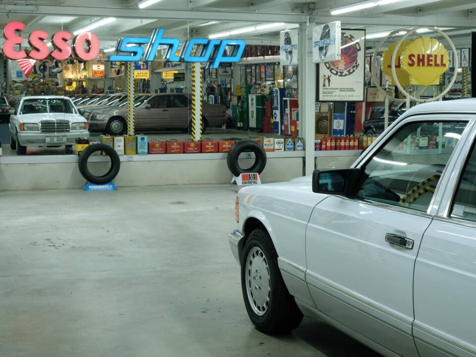 Bild 45/50 von Mercedes-Benz 500 SE (1990)