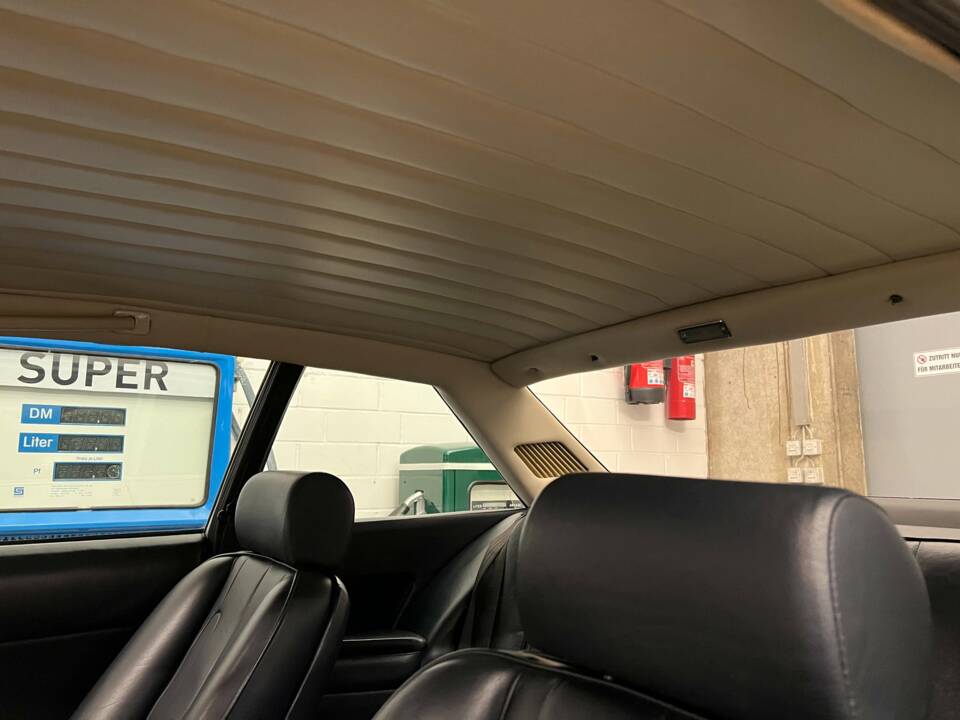 Bild 12/18 von Ferrari 400i (1980)