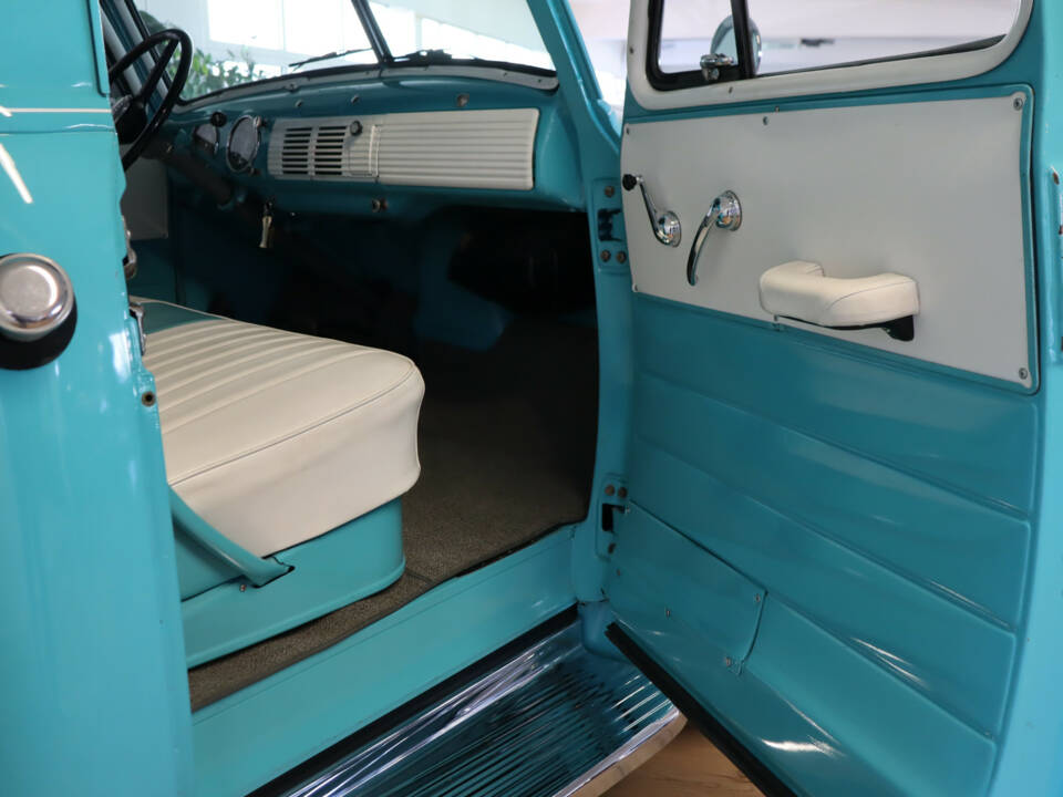 Image 27/50 of Chevrolet 3100 ½-ton (1952)