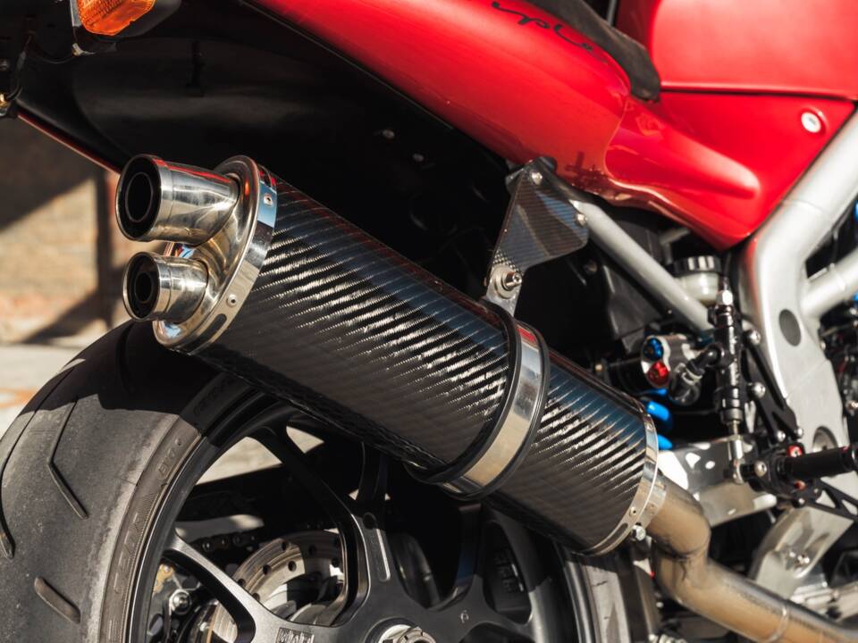 Immagine 6/12 di Triumph Speed Triple (1998)