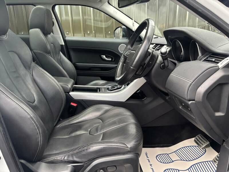 Image 13/26 of Land Rover Range Rover Evoque TD4 (2015)