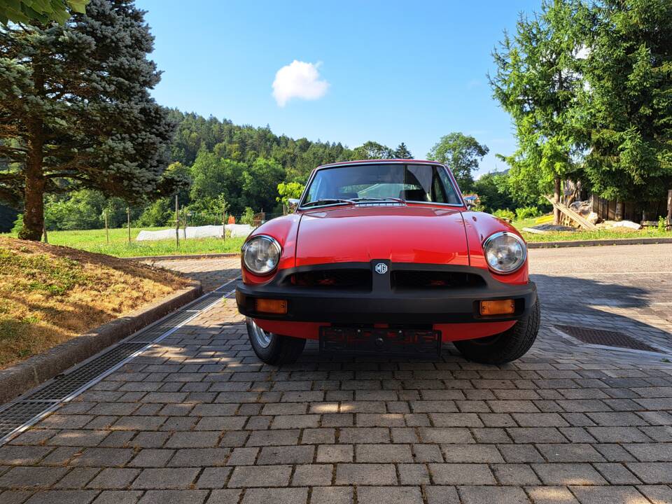 Head-on front