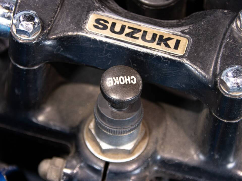 Image 38/50 of Suzuki GSX 750 (1981)
