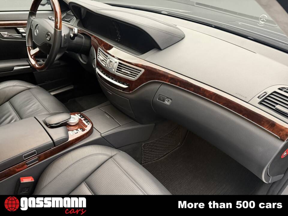Image 12/15 de Mercedes-Benz S 63 AMG (2008)