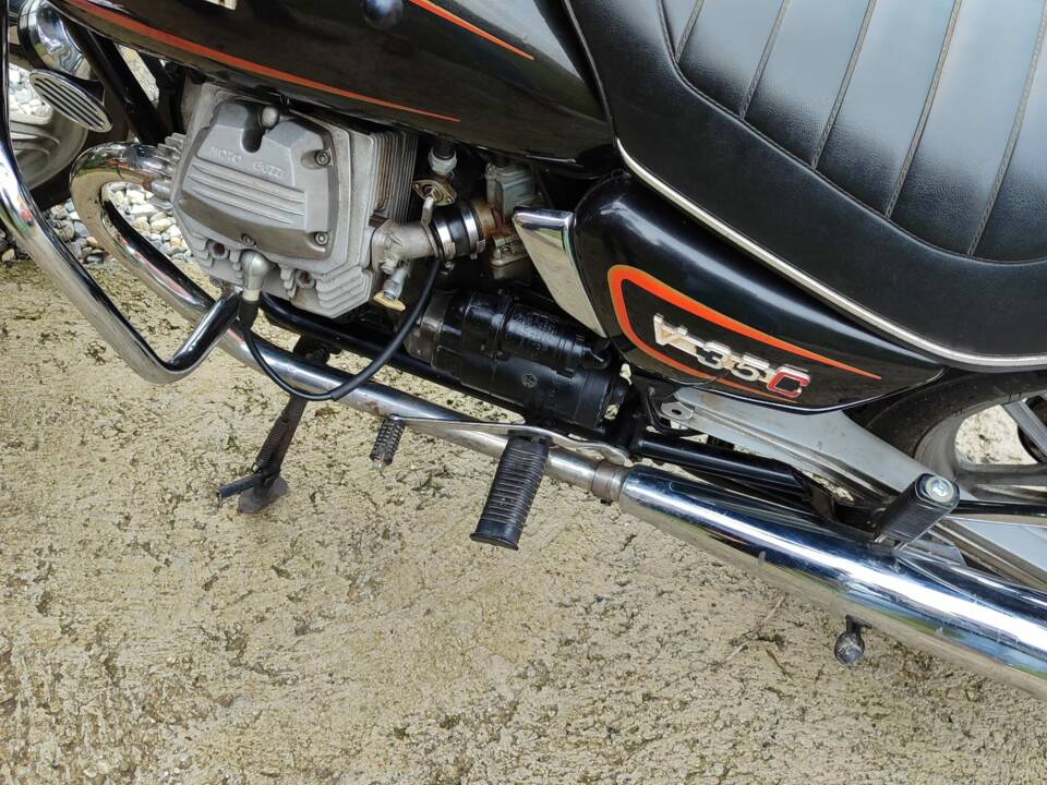Immagine 11/12 di Moto Guzzi V35 C (1983)