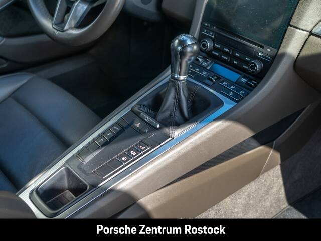 Image 17/29 de Porsche 911 Carrera (2017)