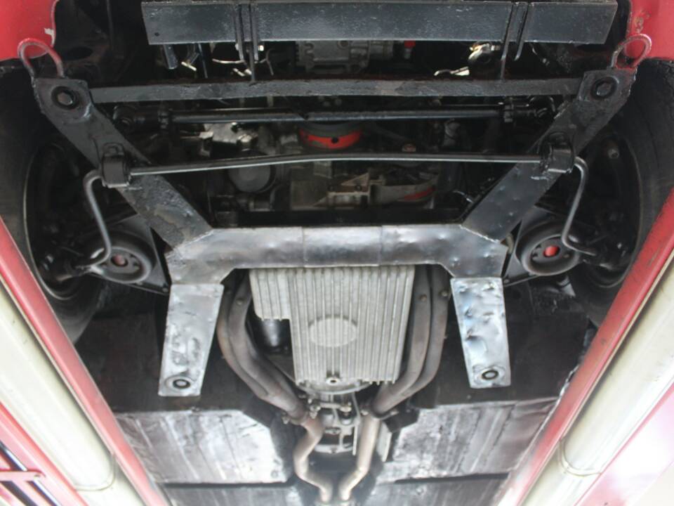 Image 14/50 of Maserati Indy 4700 (1971)