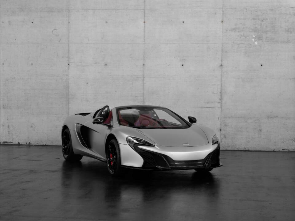 Bild 11/50 von McLaren 650S Spider (2016)