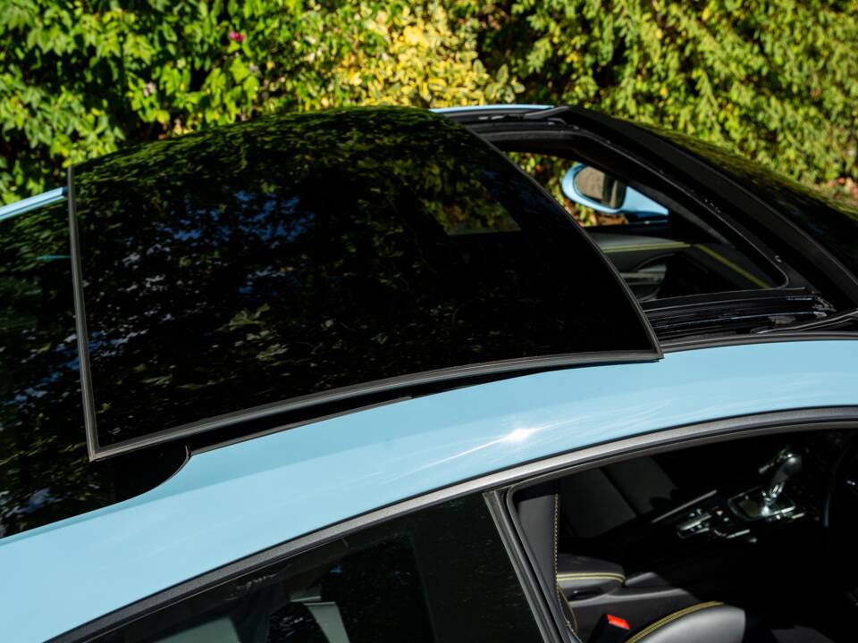 Image 39/48 of Porsche 911 Turbo S Exclusive (2017)