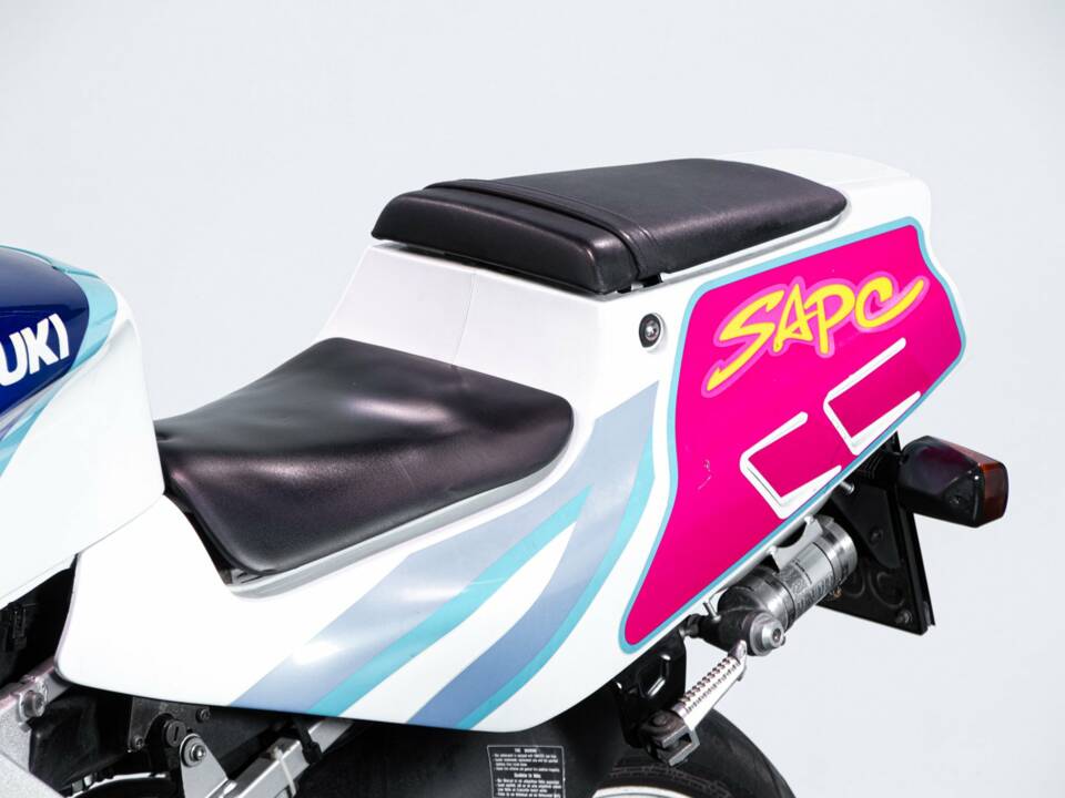 Image 49/50 of Suzuki DUMMY (1992)