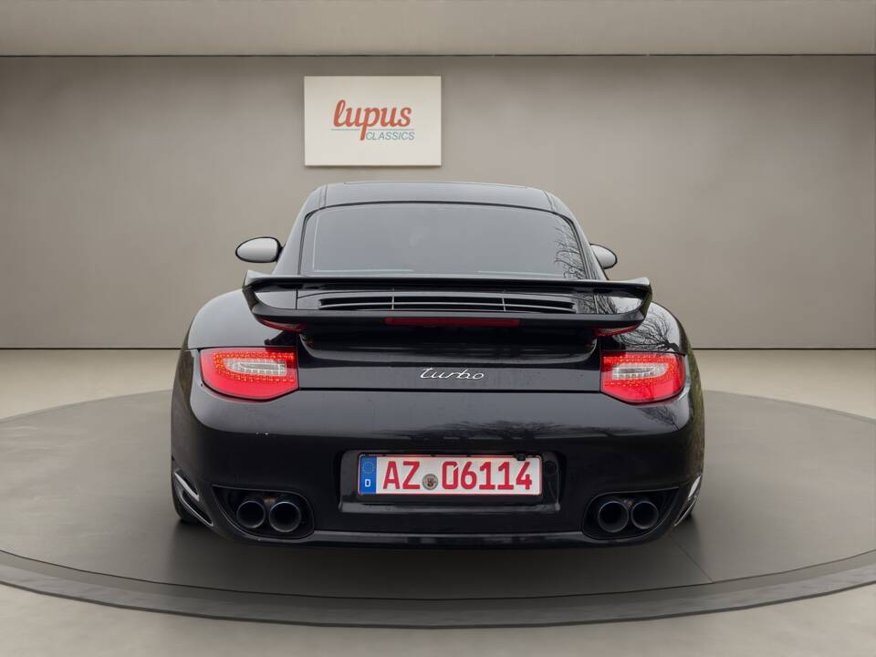 Image 30/44 of Porsche 911 Turbo (2010)