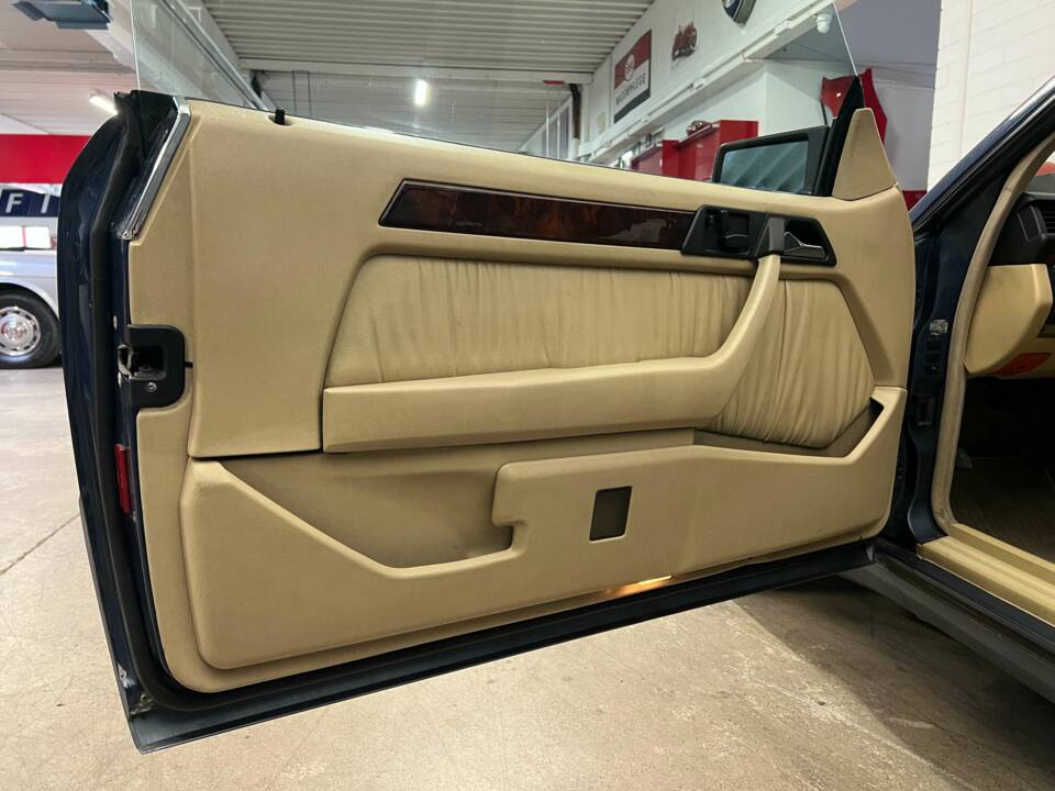 Bild 6/19 von Mercedes-Benz 320 CE (1992)