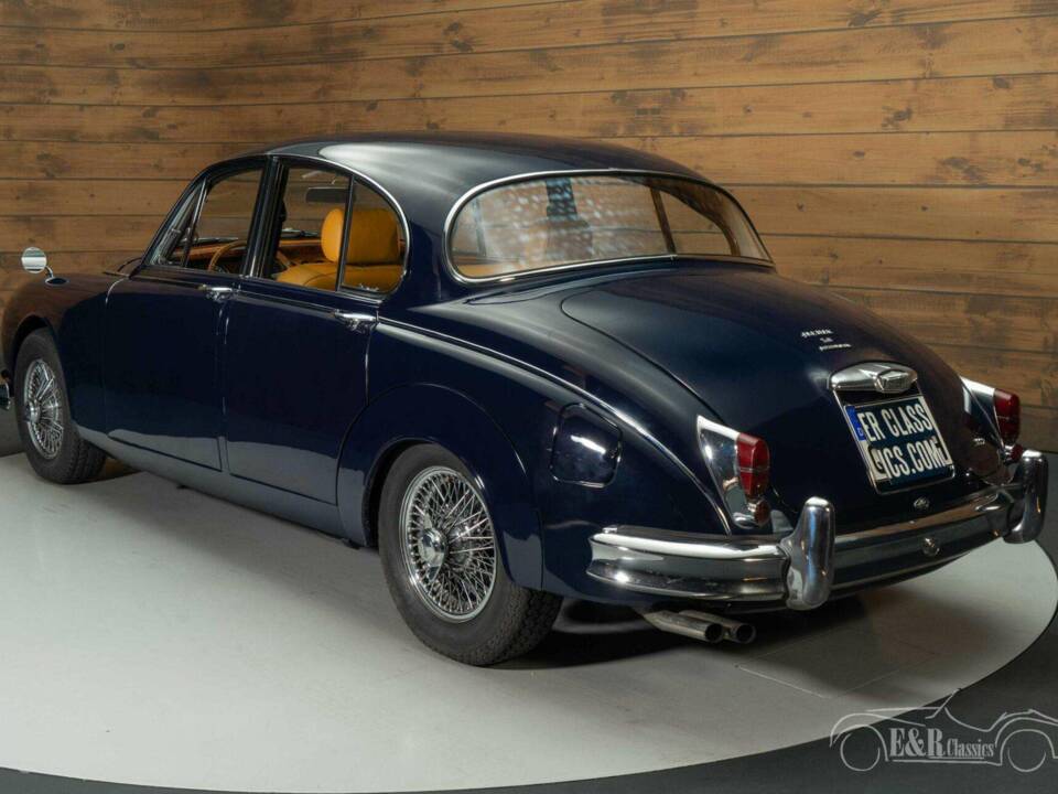 Image 14/19 of Jaguar Mk II 3.8 (1962)