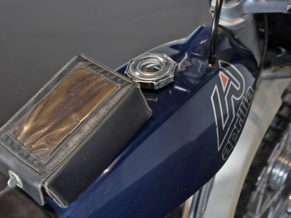 Immagine 5/15 di Aprilia Scarabeo 50 (1976)