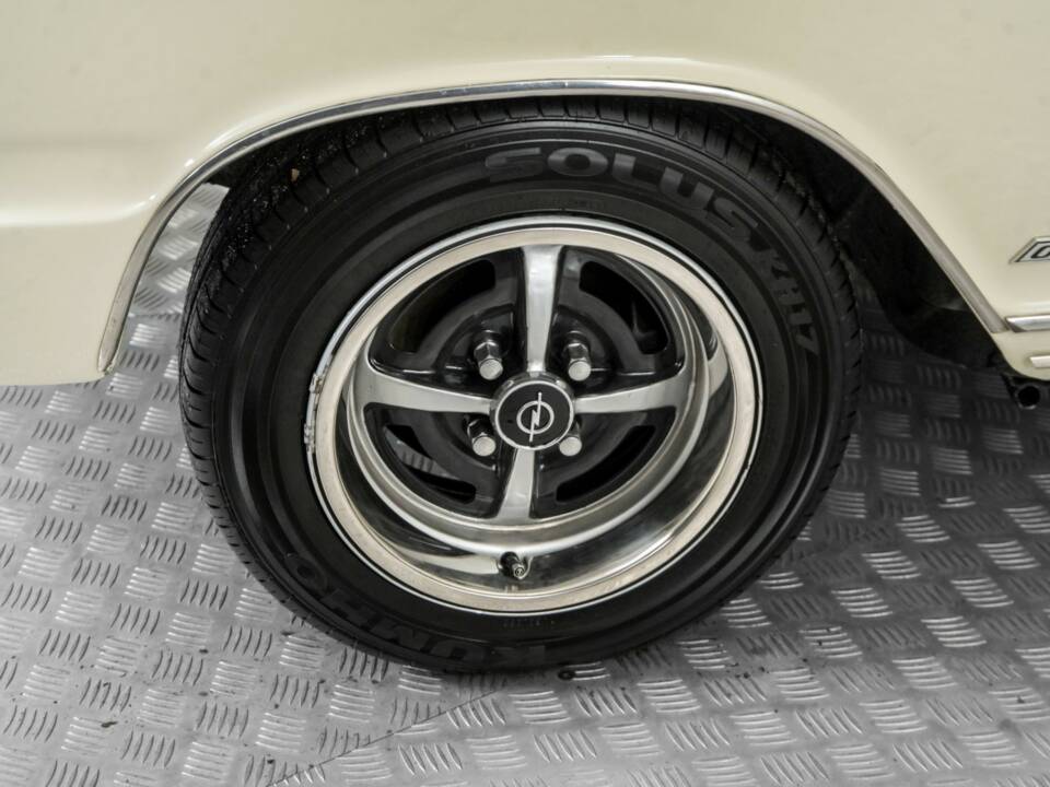 Image 23/50 of Opel Olympia 1700 S (1968)