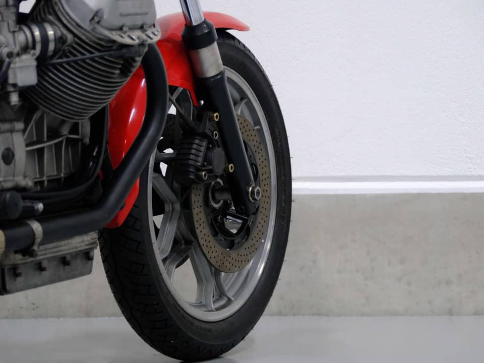 Immagine 75/75 di Moto Guzzi 850 LeMans II (1980)