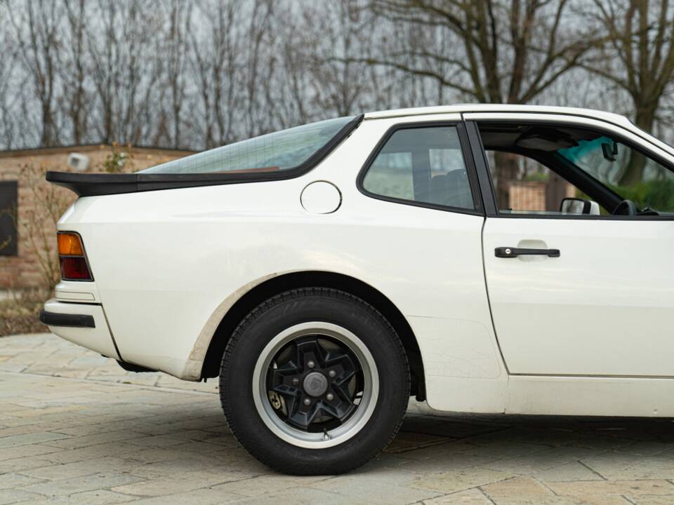 Bild 22/50 von Porsche 944 (1985)