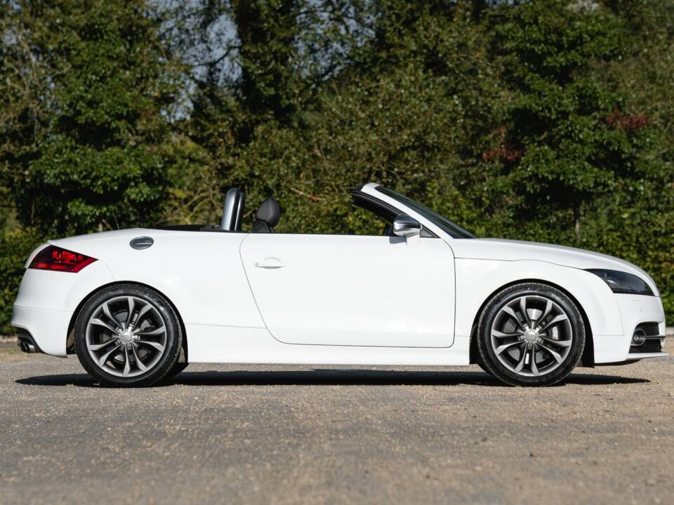 Image 5/8 of Audi TTS (2012)