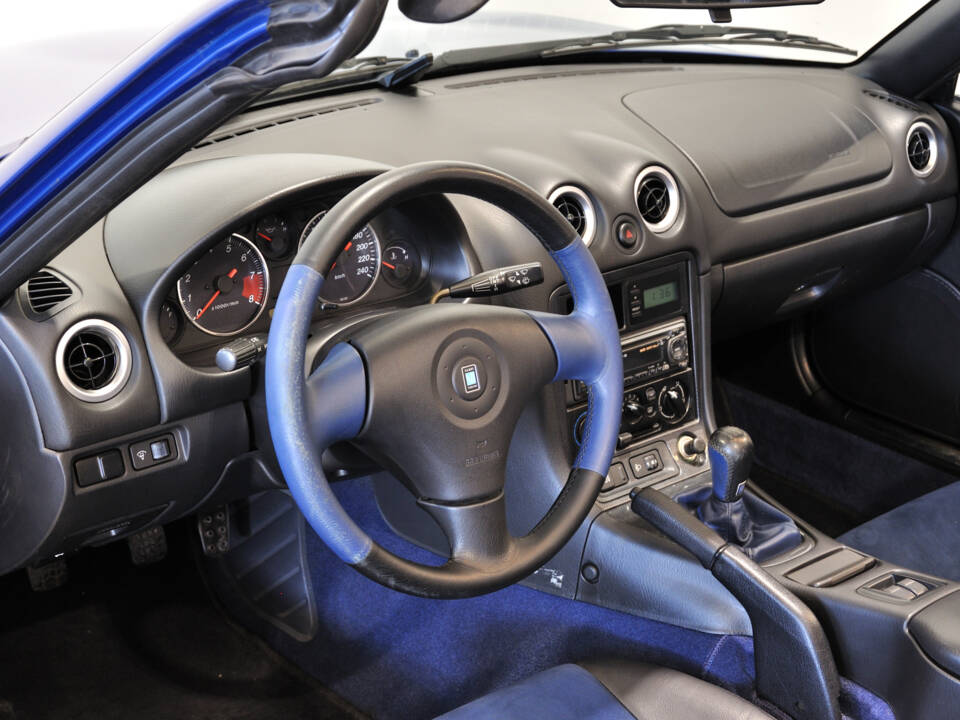 Image 33/47 of Mazda MX-5 1.8 (1999)