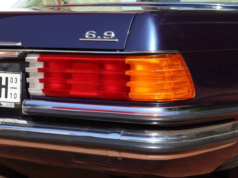 Image 56/57 de Mercedes-Benz 450 SEL 6,9 (1977)