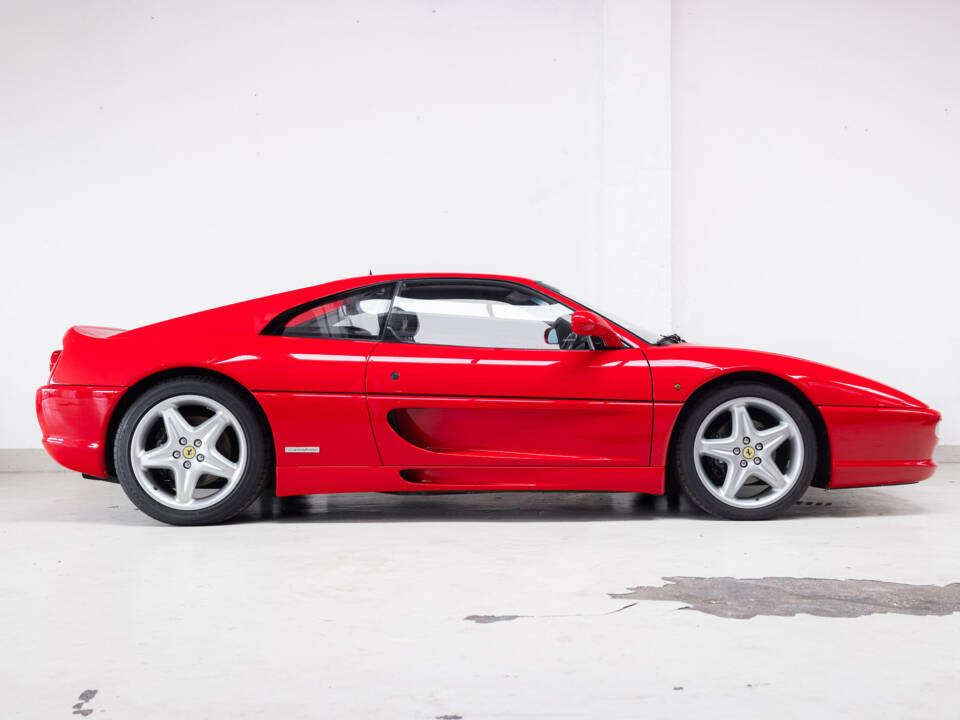 Bild 4/41 von Ferrari F 355 Berlinetta (1996)