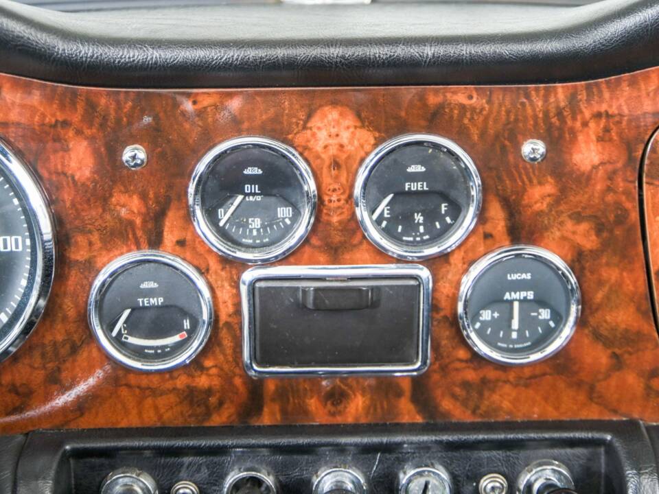 Image 24/50 of Triumph TR 4A (1967)