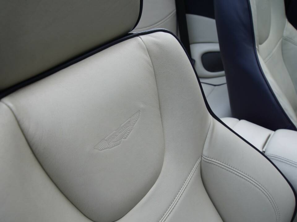 Image 47/50 of Aston Martin DB 7 Vantage Volante (2000)