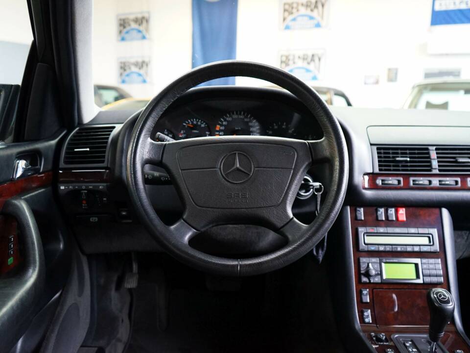 Bild 24/36 von Mercedes-Benz S 500 (1996)