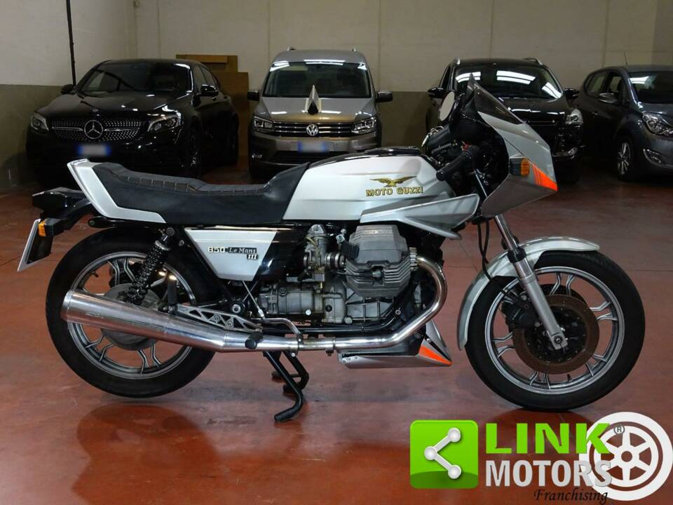 Image 3/10 of Moto Guzzi DUMMY (1981)