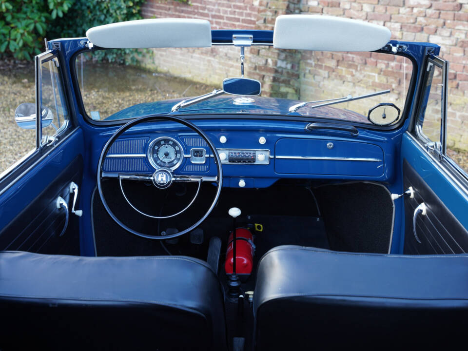 Image 33/50 of Volkswagen Beetle 1200 (1961)