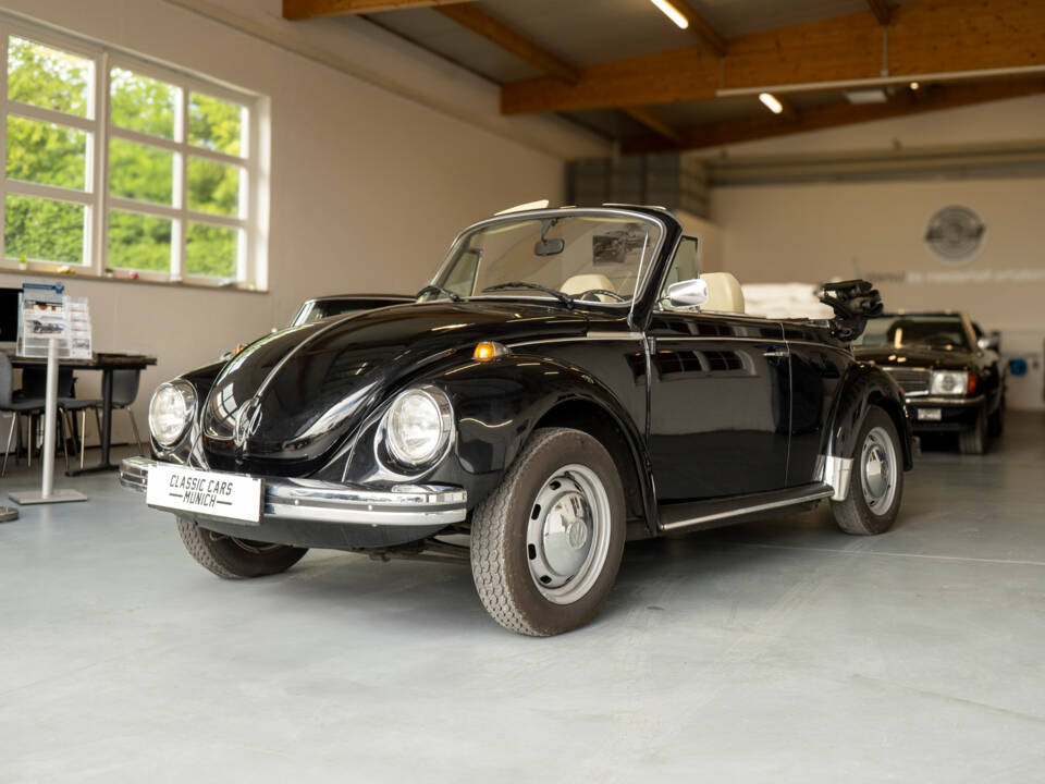 Image 2/34 of Volkswagen Beetle 1303 (1973)