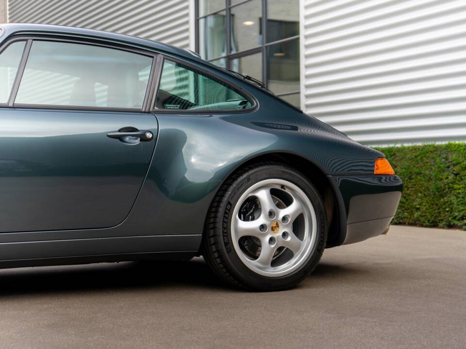 Bild 8/42 von Porsche 911 Carrera (1994)