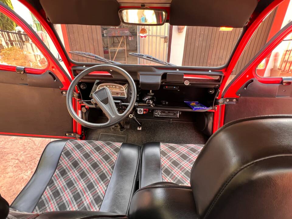 Afbeelding 22/28 van Citroën 2 CV 6 Club (1990)