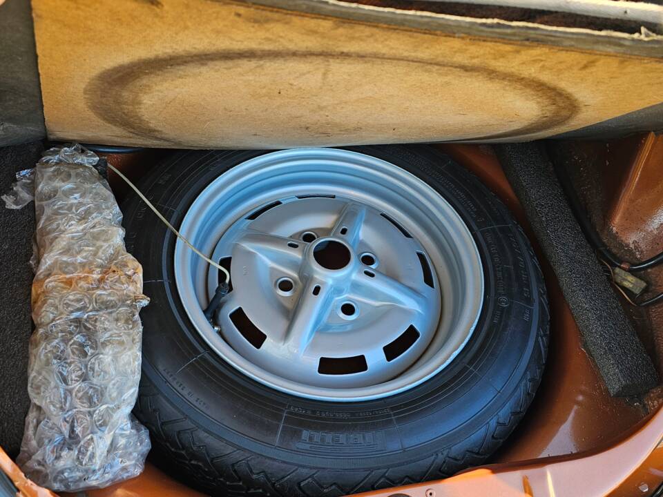 Imagen 19/23 de Volkswagen Beetle 1303 LS (1978)