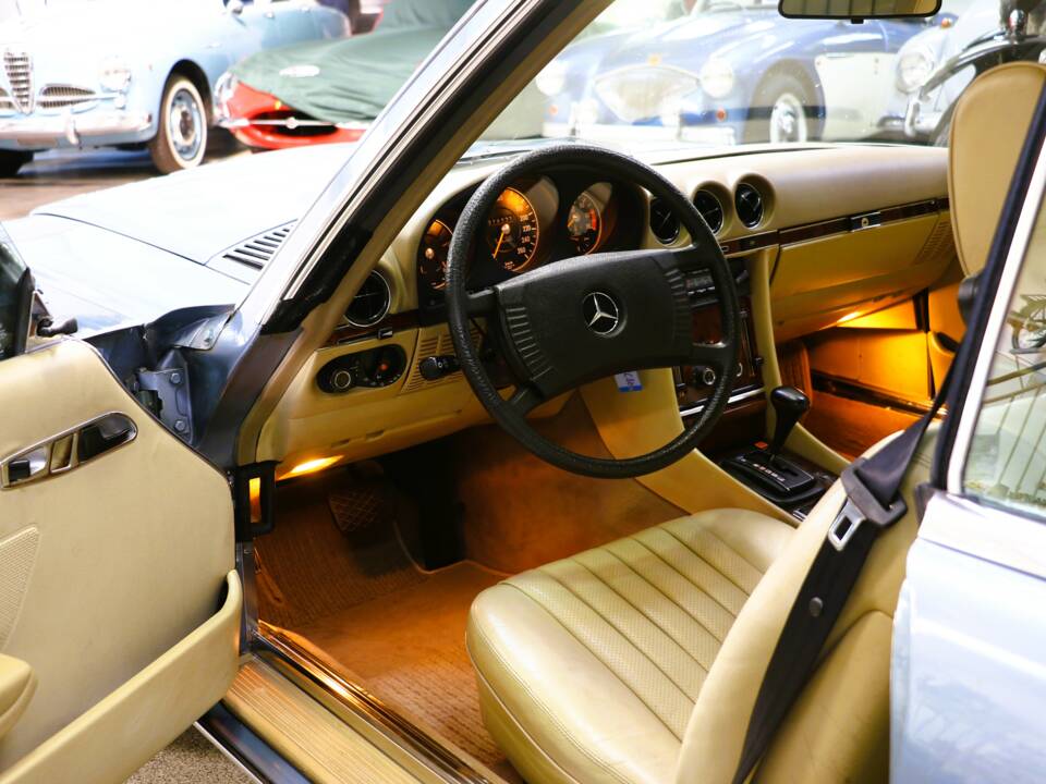 Image 18/41 de Mercedes-Benz 450 SLC 5,0 (1979)