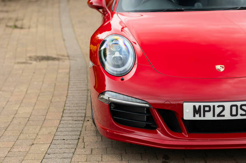 Immagine 24/50 di Porsche 911 Targa 4 GTS (2015)